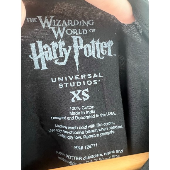 NWT Harry Potter Universal Hogwarts Alumni 3/4 Sleeve T-Shirt Size XS - Picture 4 of 6